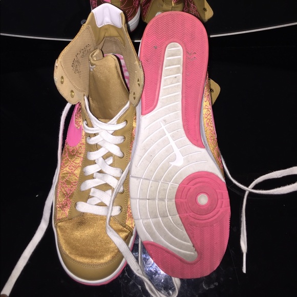 Sneaker - Picture 4 of 4